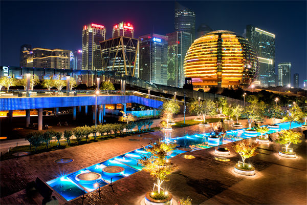 企業(yè)擴(kuò)張遇阻，戰(zhàn)略咨詢?nèi)绾我?guī)劃穩(wěn)健發(fā)展藍(lán)圖破局？