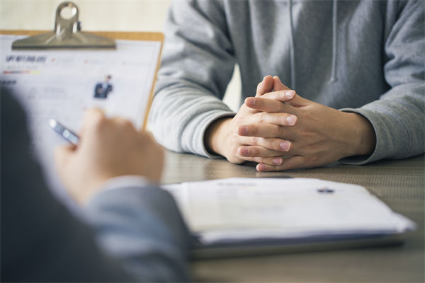 人社局回應(yīng)公司招聘35歲以上勿擾，企業(yè)管理怎么看？