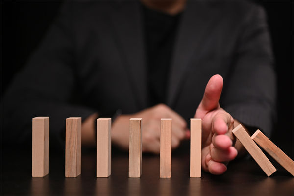 市場(chǎng)競(jìng)爭(zhēng)日趨激烈，戰(zhàn)略規(guī)劃如何協(xié)助構(gòu)建護(hù)城河？
